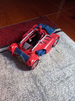 Coche spiderman y muñeco 