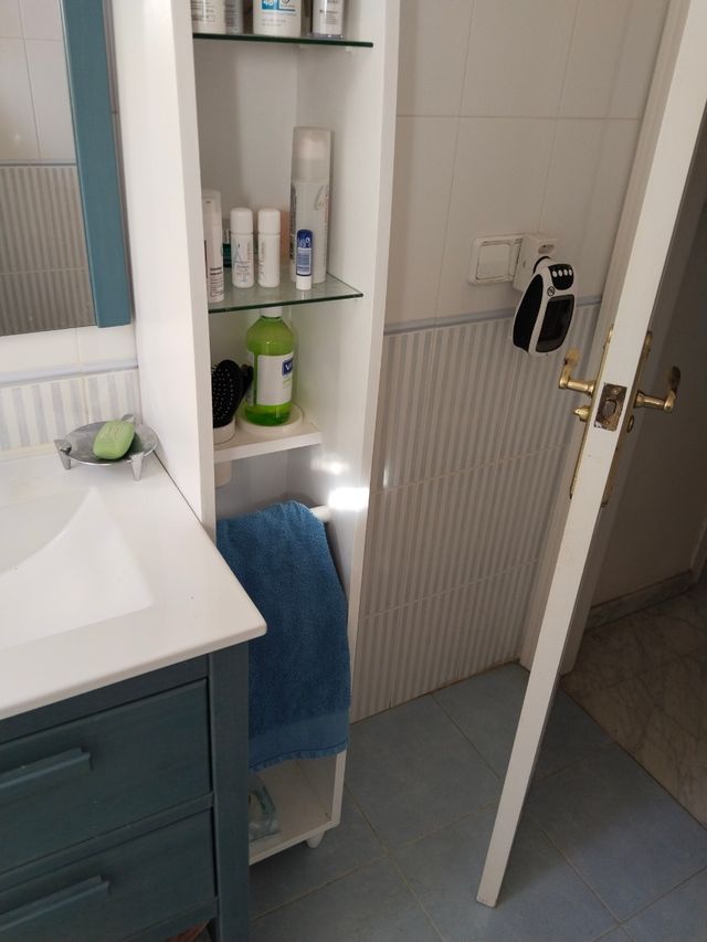 Estantería toallero