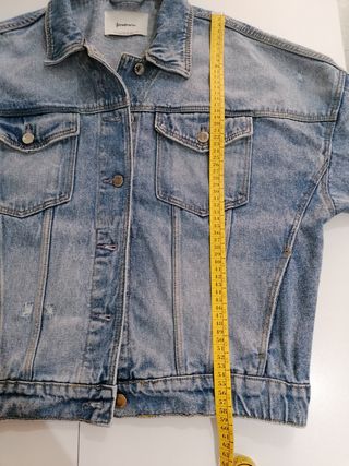 Chaqueta vaquera oversized, talla M. Nueva. 