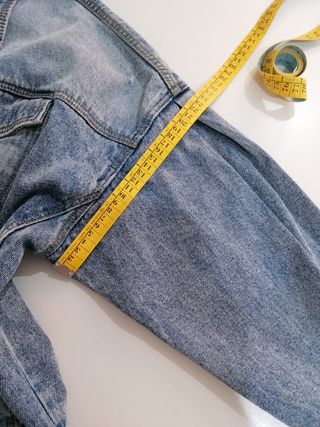 Chaqueta vaquera oversized, talla M. Nueva. 