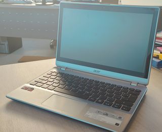 Portátil Acer Aspire V5-122P
