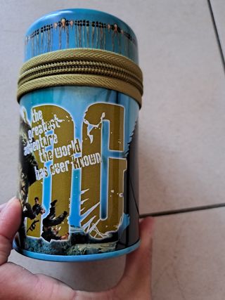 Contenitore latta e cerniera king kong