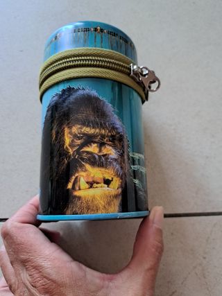 Contenitore latta e cerniera king kong