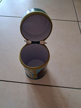 Contenitore latta e cerniera king kong