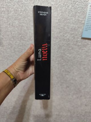 Libro Luna Nueva de la Saga Crepúsculo