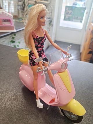 Barbie con Moto