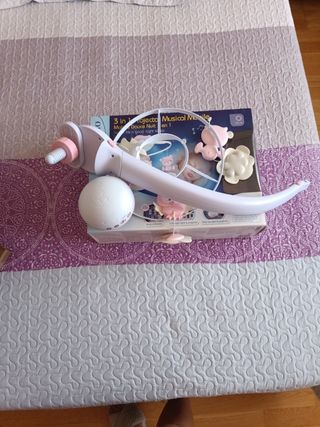 Proyector musical cuna