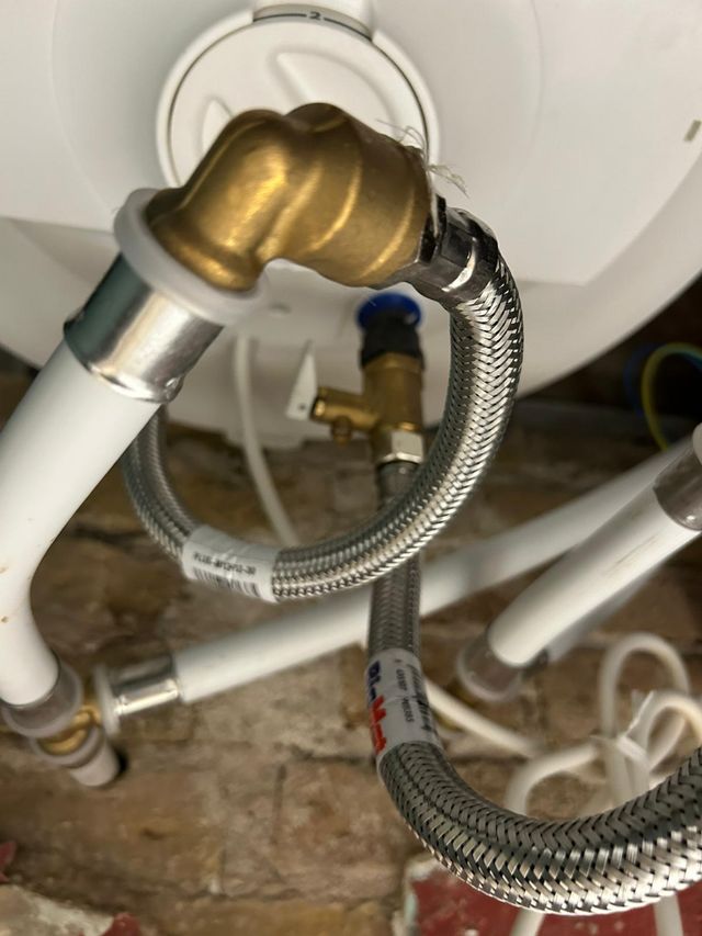 Fontanero. Especialista en filtraciones