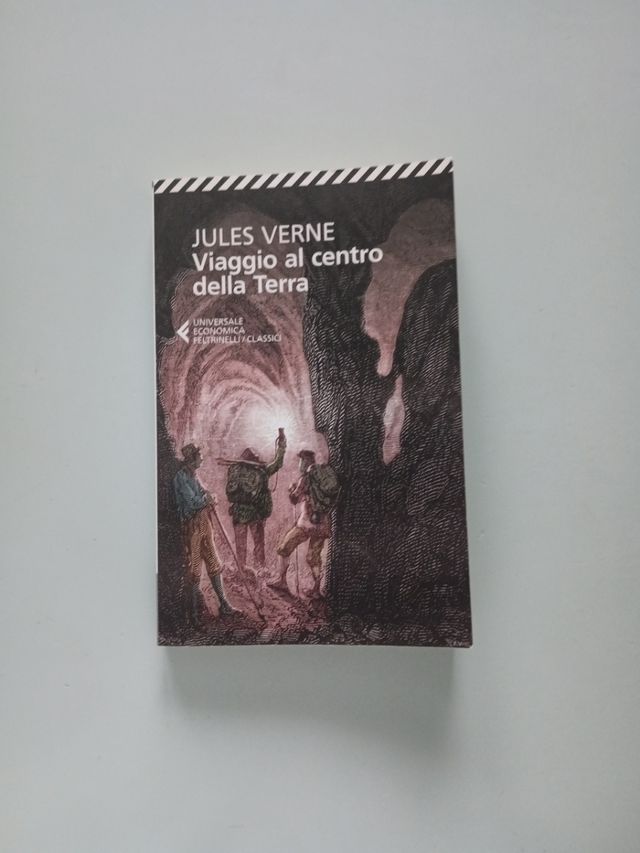 Libro viaggio al centro della terra