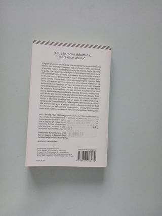 Libro viaggio al centro della terra