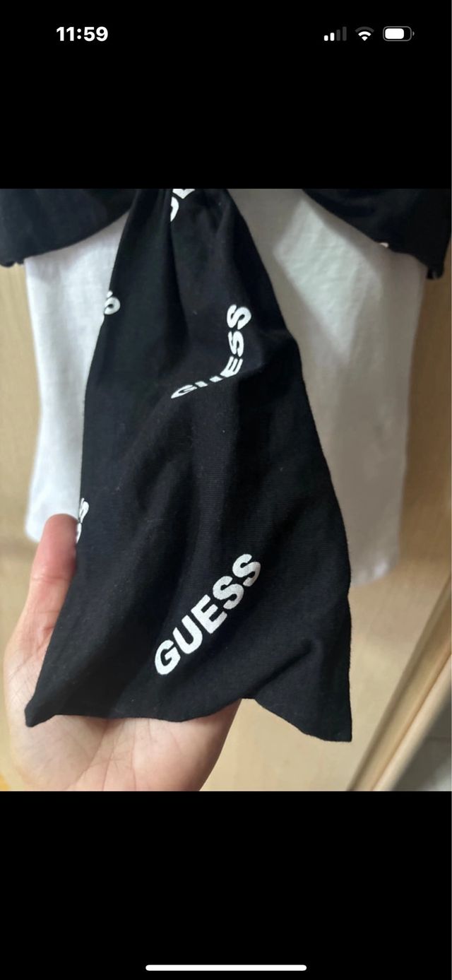 Magliettina fiocco GUESS