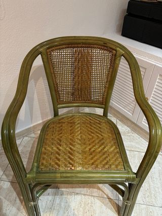 Mesa de madera verde, extensible