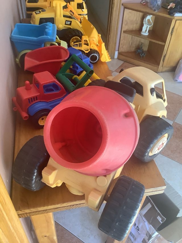 Lote palas y camiones juguetes para jardín parque