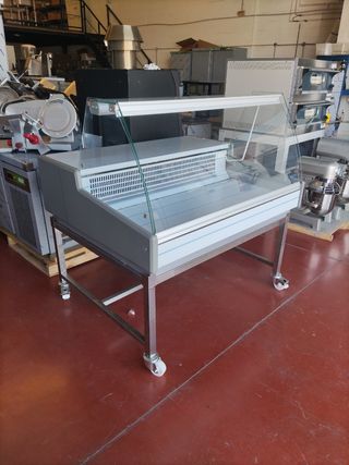 VITRINA DE PESCADOS CON CARRO