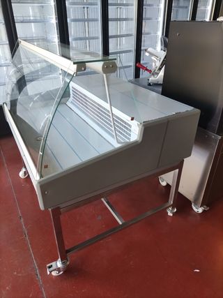 VITRINA DE PESCADOS CON CARRO