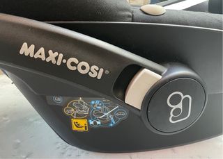 Maxi-Cosi Pebble Pro + Base + plastico lluvia