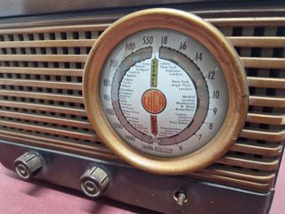 Radio antigua VICA 174- 125V
