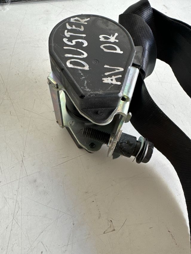 Cinturon delantero derecho Dacia duster : 934799