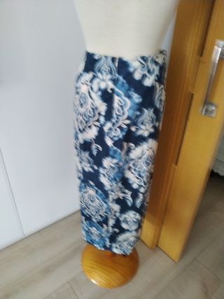 Falda estampada larga L Zara 