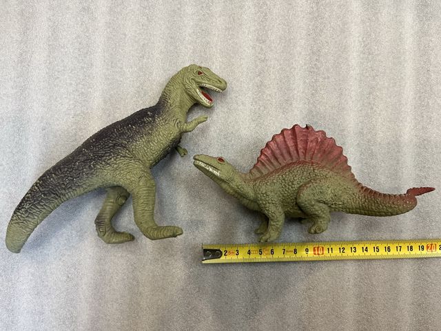 Lote 2 dinosaurios