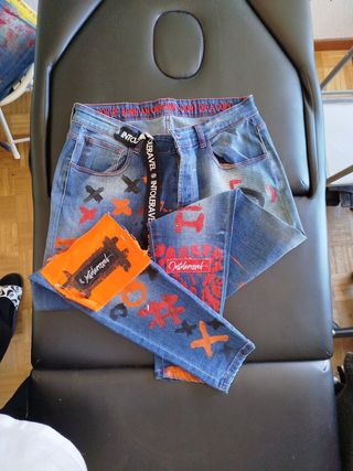 Pantalón INTOLERAVEL