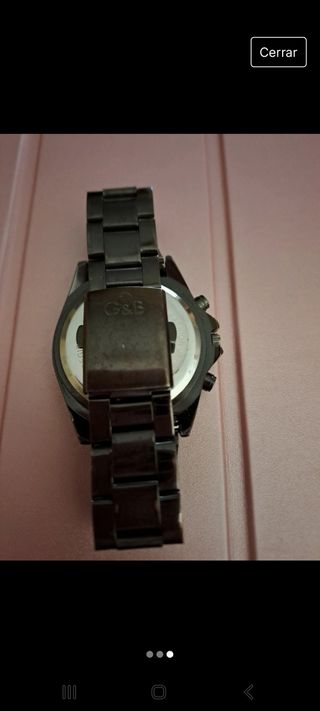 Reloj negro de G&B