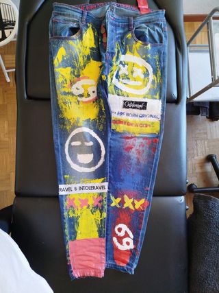 Pantalón INTOLERAVEL