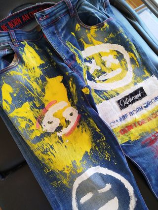 Pantalón INTOLERAVEL