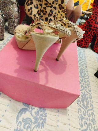 Sandalias nude  joya