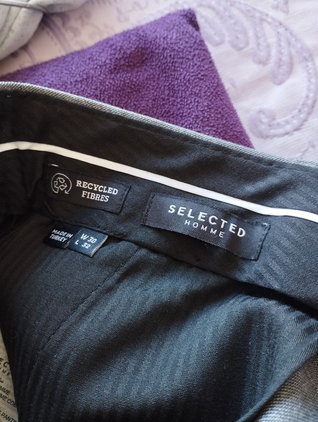 Pantalón gris pinzas hombre