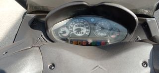 Moto Piaggio x8 250ie