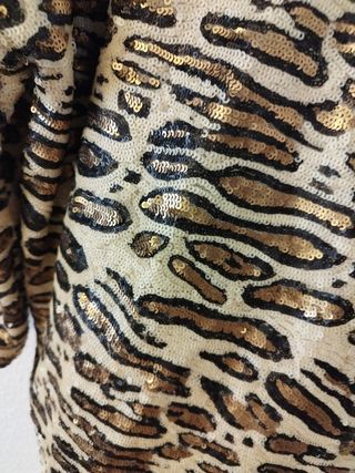 Top lentejuelas animal print zara