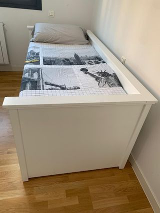 Cama compacta tipo diván juvenil