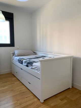 Cama compacta tipo diván juvenil