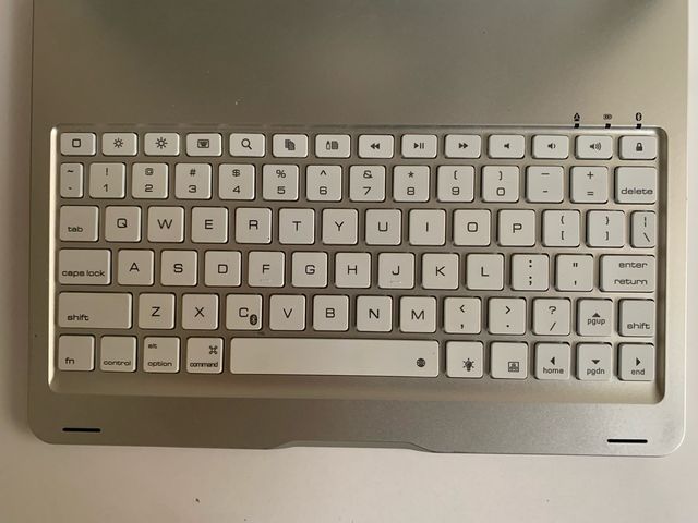 Funda para iPad Pro de 10,5 pulgadas con teclado.