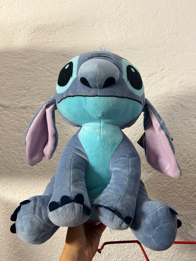 Peluches vari (35€ l’ uno)