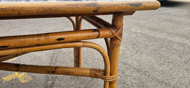 Mesa de Bambú y cerámica