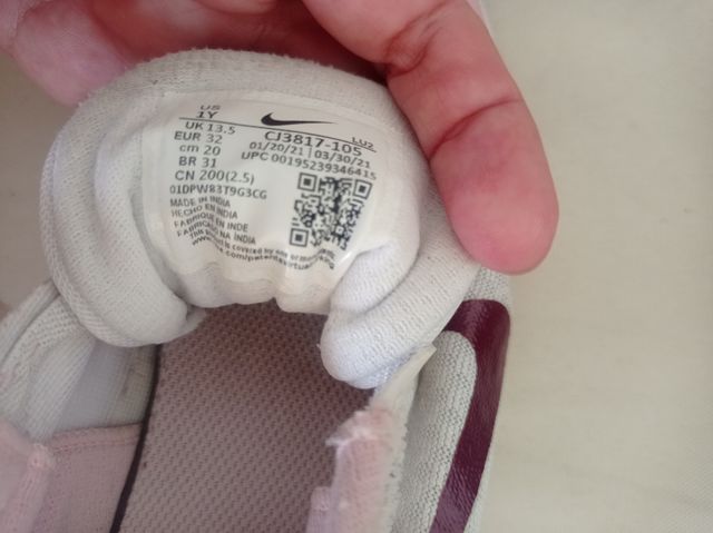 Zapatillas niña Nike  talla 32