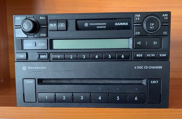 Equipo Radio Gamma VW Golf 4 + Cargador CD