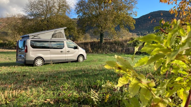 Camper Renault Trafic 2019 - foto 1
