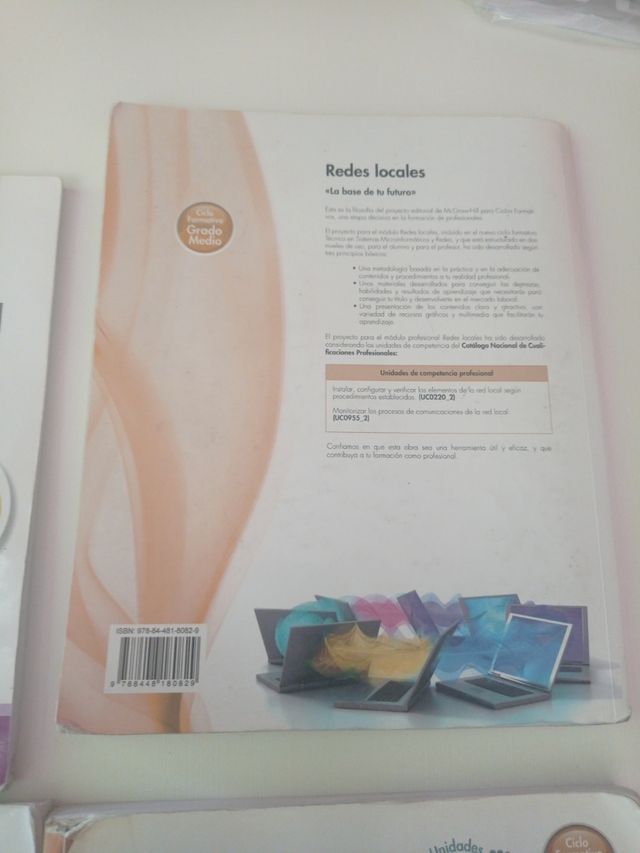 Libros Sistemas microinformaticos y Redes