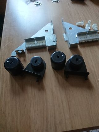 Anclaje para la pared Besta o Eket