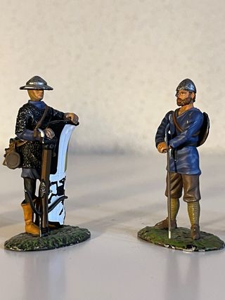 Lotto di 10 soldatini in piombo - medievale