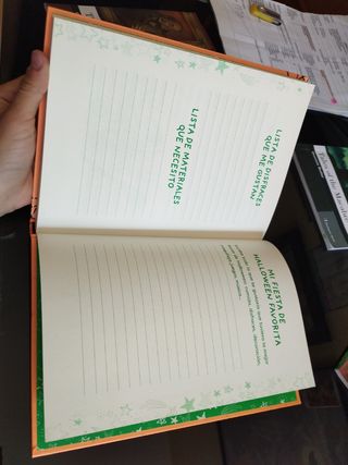 Libro 2 Un Halloween de miedo! Daniela Divertiguay