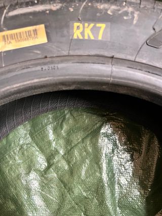 Pirelli RK7 Medias