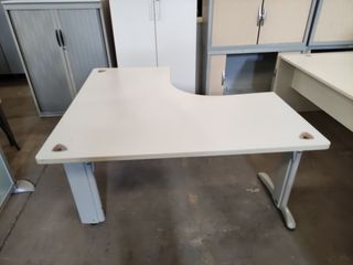 Mesa despacho con ala STEELCASE. Ref M69