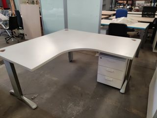Mesa despacho con ala STEELCASE. Ref M69
