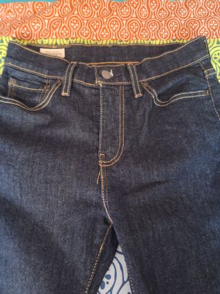 Pantalon levis