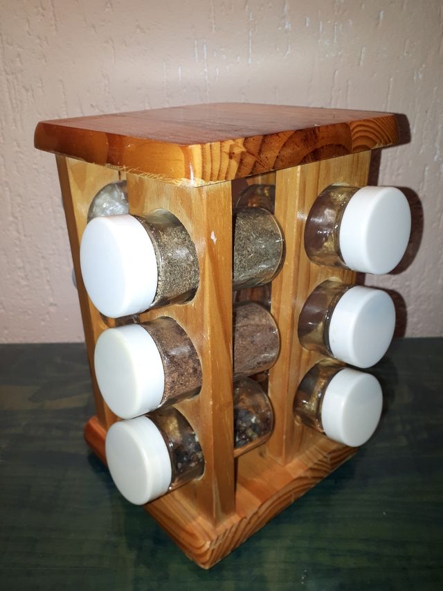 Especiero de madera y cristal