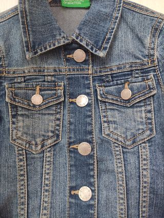 3-4 años. Benetton chaqueta vaquera